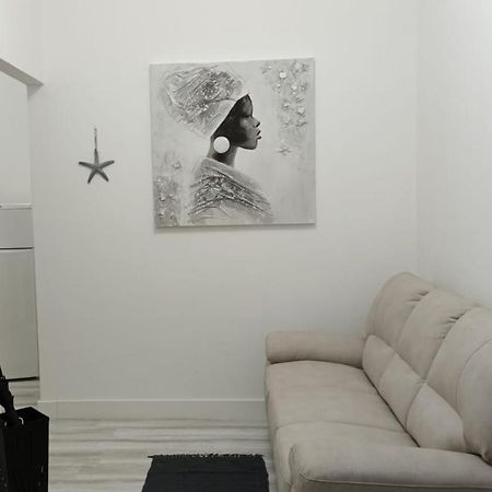 La Laguna Rooms Sant'Antioco Bagian luar foto
