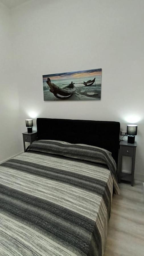 La Laguna Rooms Sant'Antioco Bagian luar foto