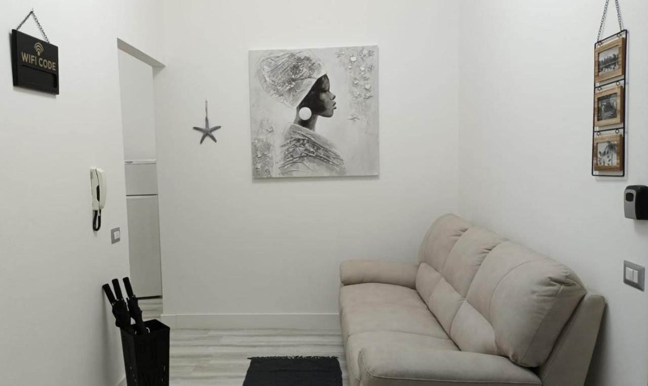 La Laguna Rooms Sant'Antioco Bagian luar foto